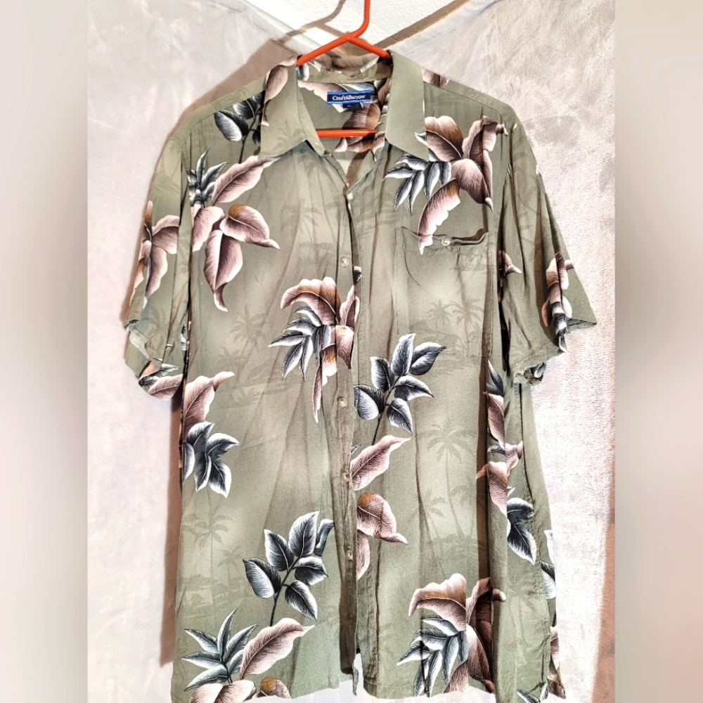 Men's Hawaiian shirt